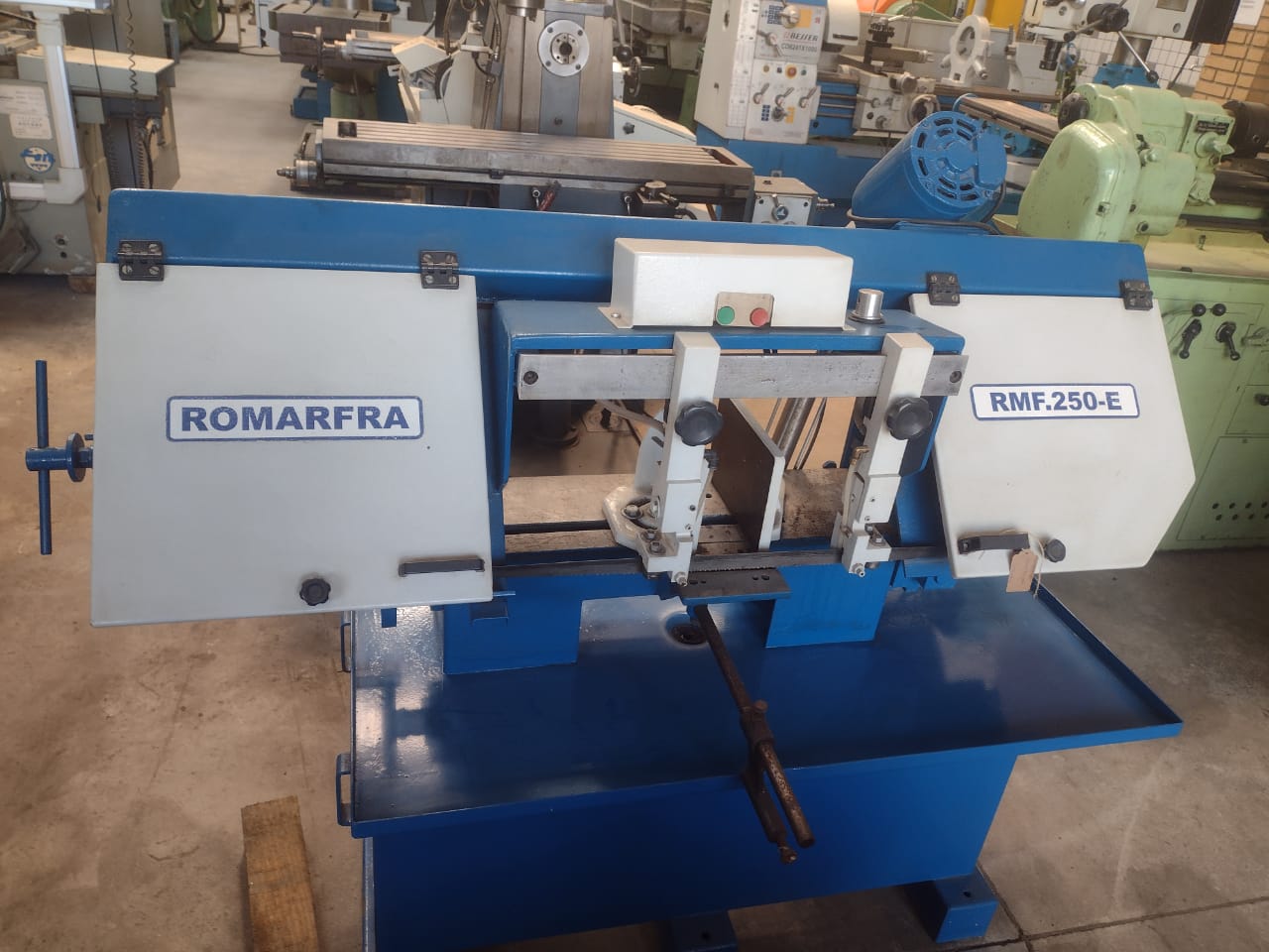 VENDIDA - SERRA DE FITA HORIZONTAL ROMARFRA RMF-250E