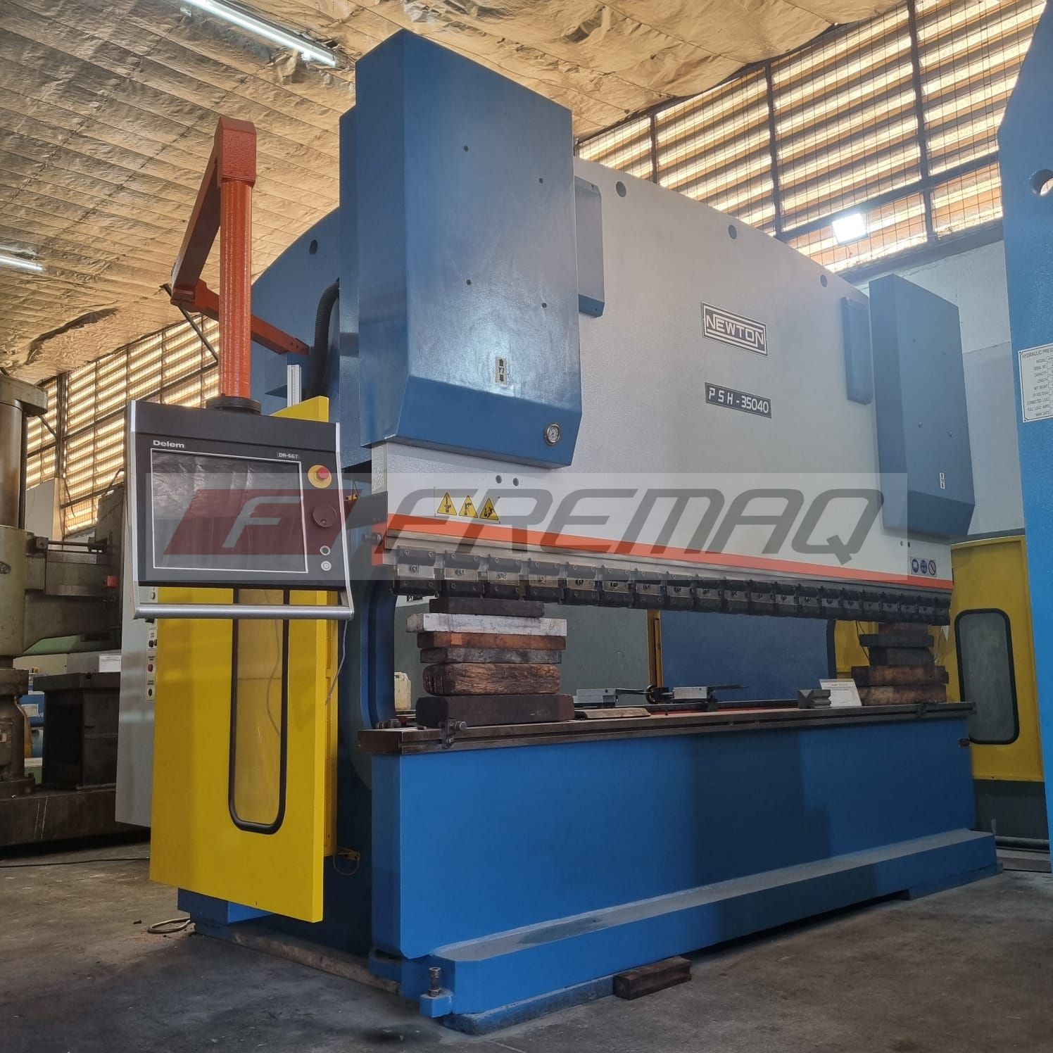 DOBRADEIRA HIDRAULICA CNC NEWTON PSH-35040 - 350T X 4000 MM