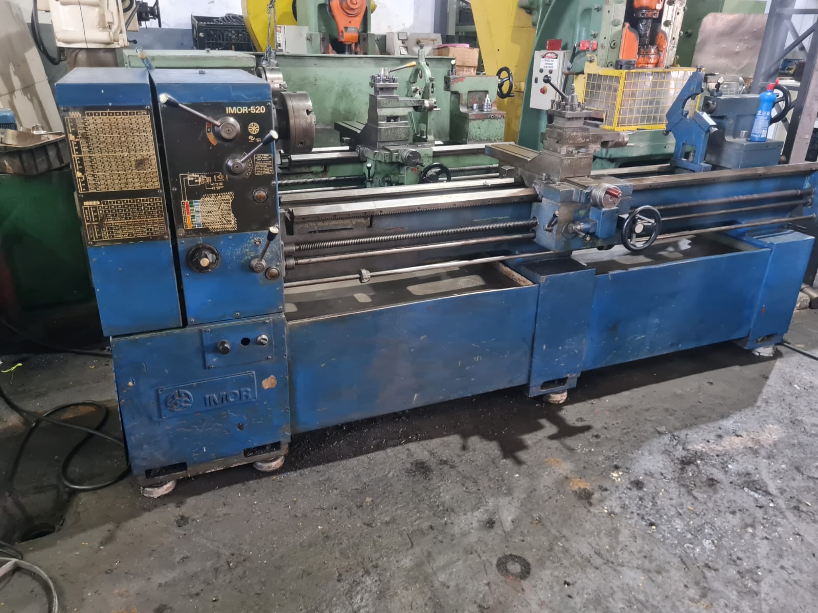 TORNO MECANICO IMOR 520 X 2200 MM