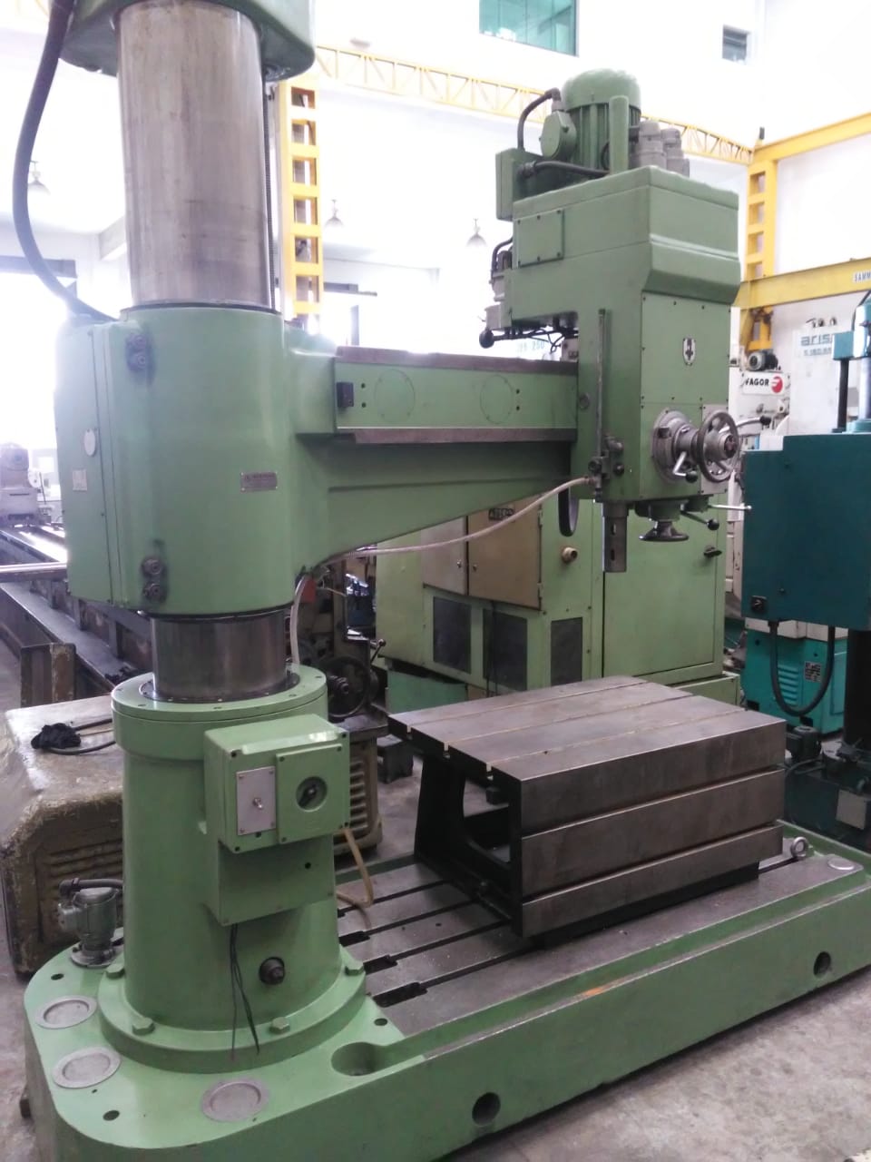 FURADEIRA RADIAL "STANKOIMPORT" 2M55