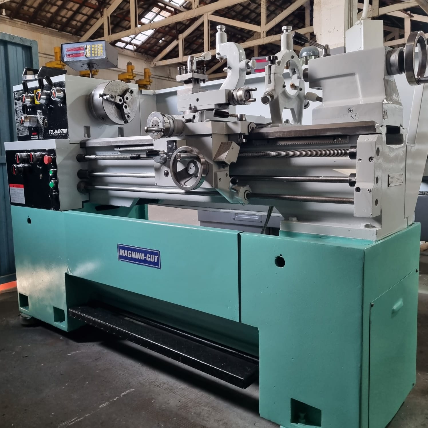 TORNO MECANICO MAGNUM-CUT FEL-1440GWN x 1000 mm