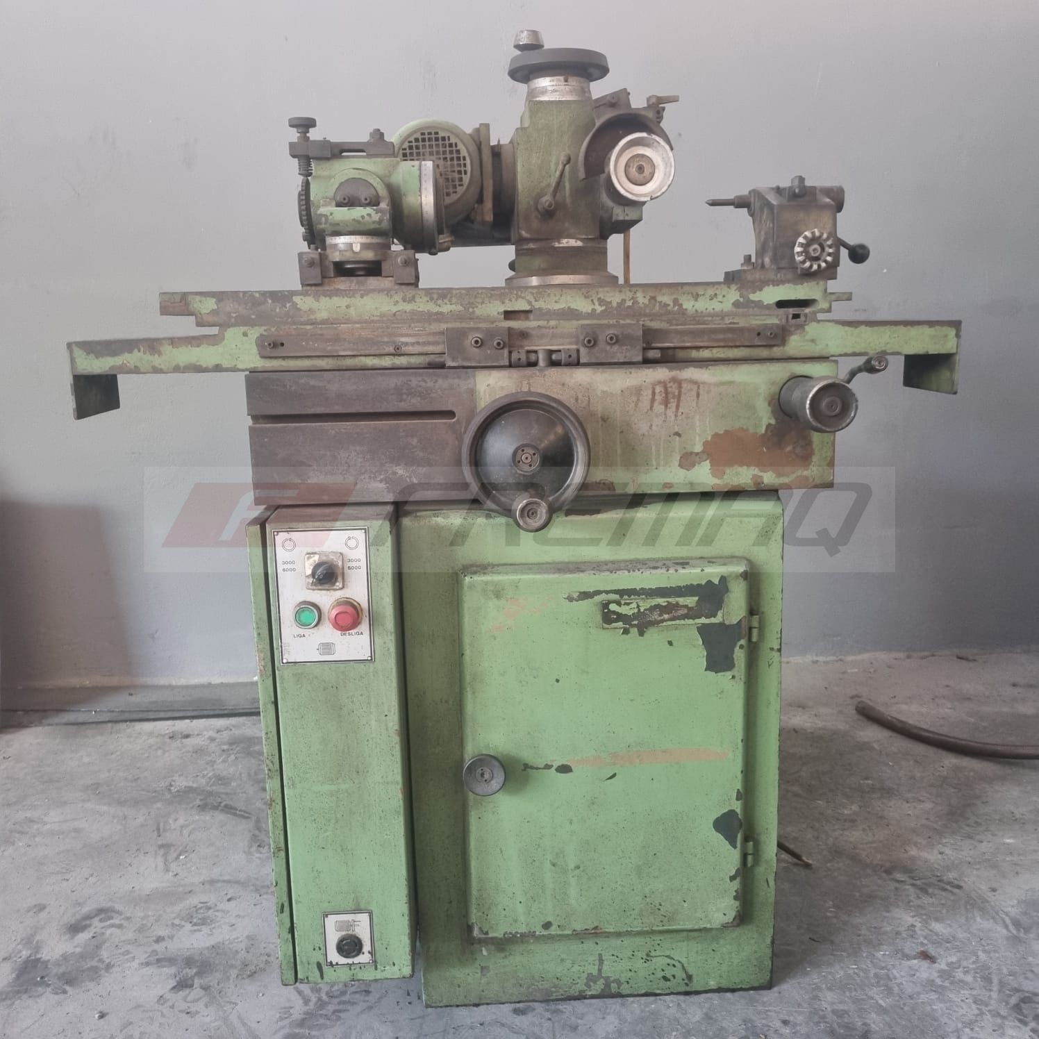 AFIADORA UNIVERSAL "TICAR" 500