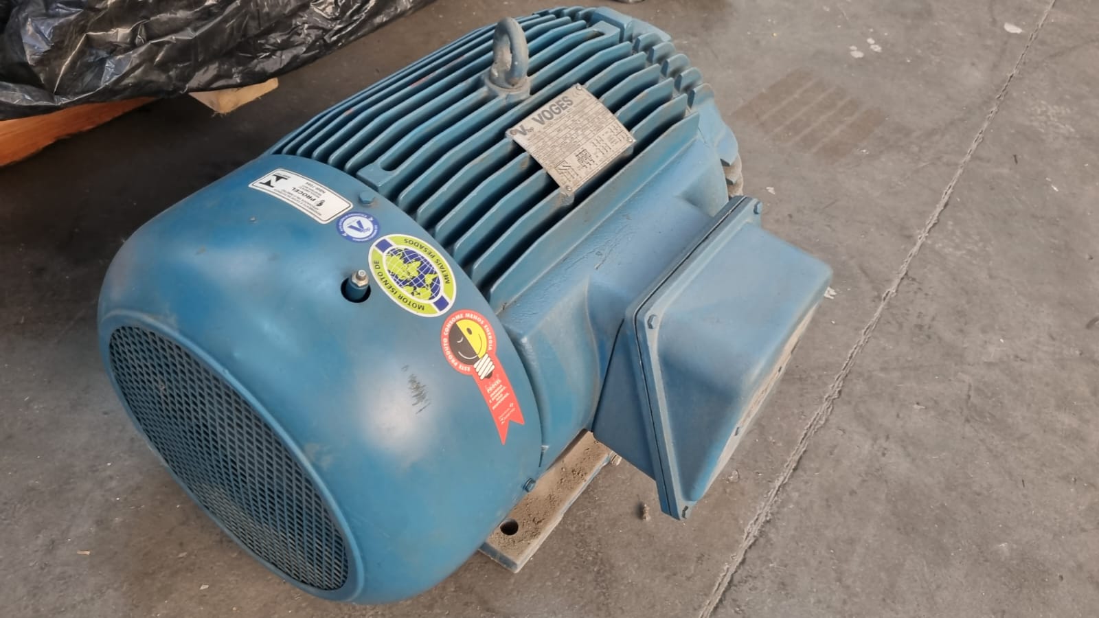 MOTOR DE INDUÇÃO ALTO RENDIMENTO 40HP 1200 RPM "VOGES