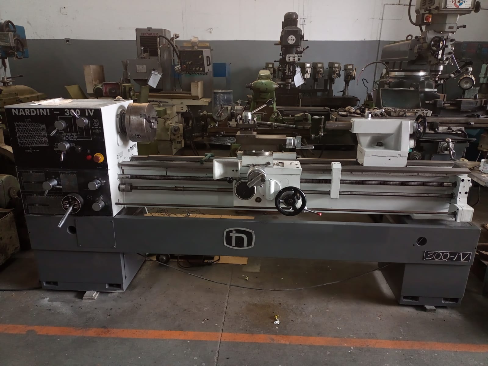 TORNO MECANICO NARDINI 300IV X 1500 MM