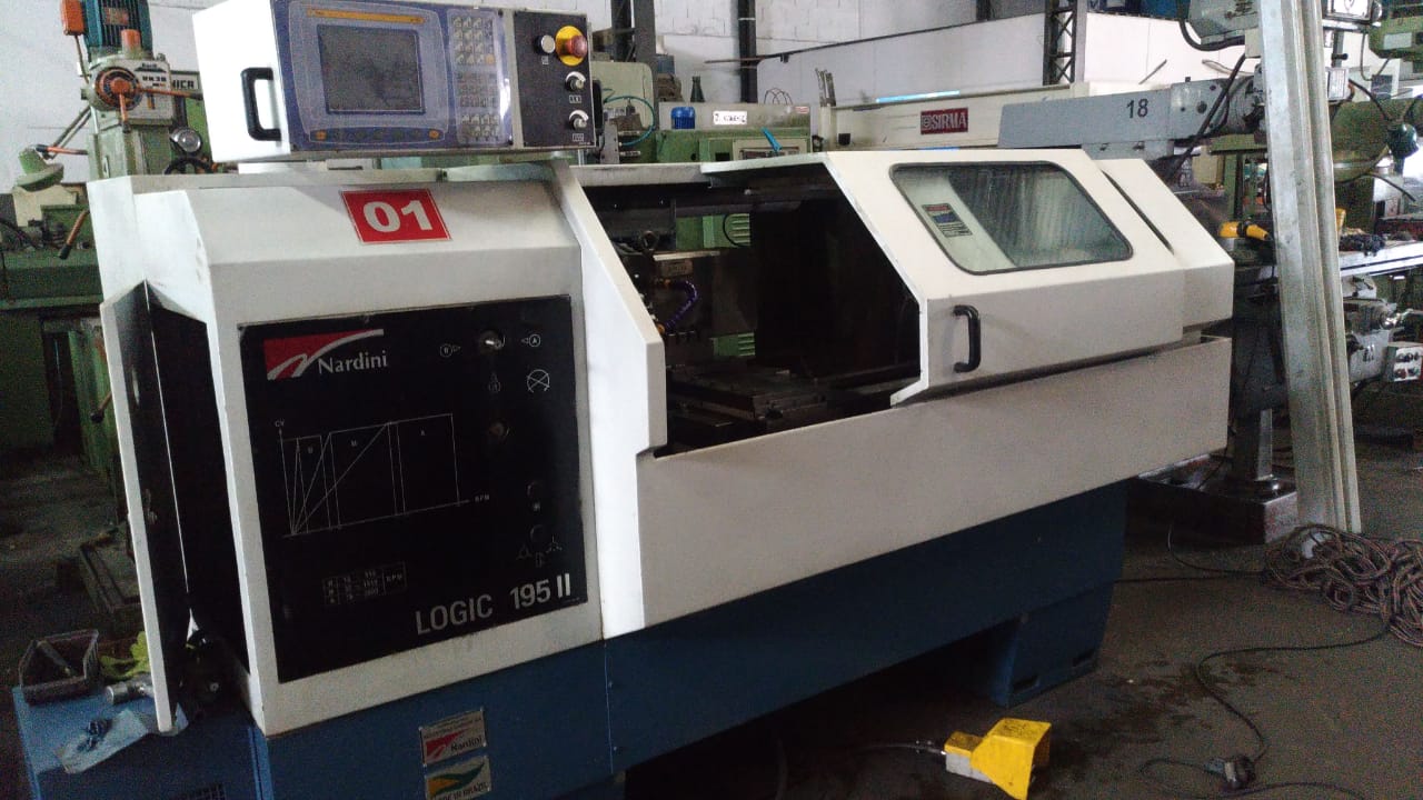 VENDIDO - TORNO CNC NARDINI LOGIC 195 II