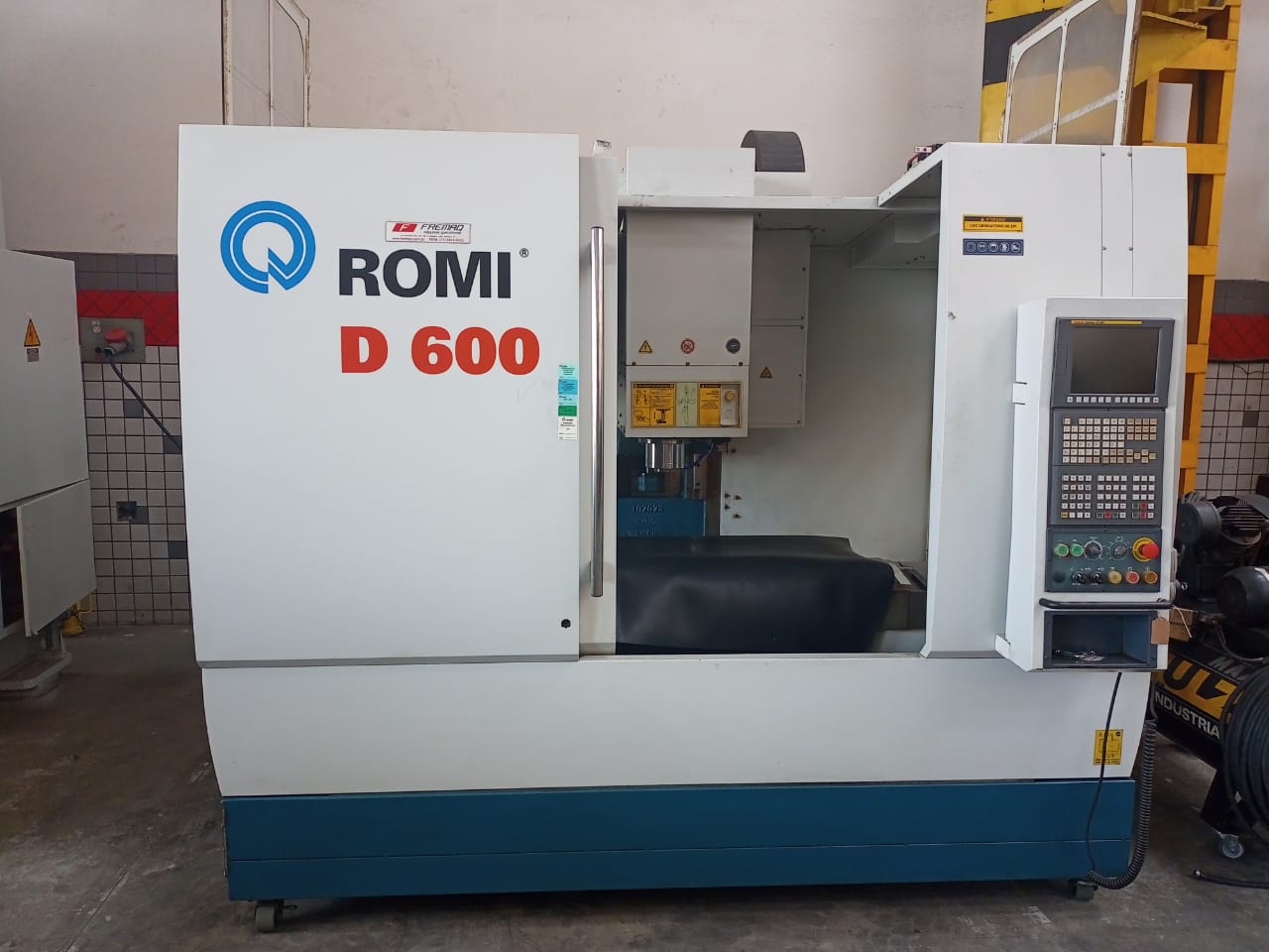 VENDIDO - CENTRO DE USINAGEM ROMI D-600