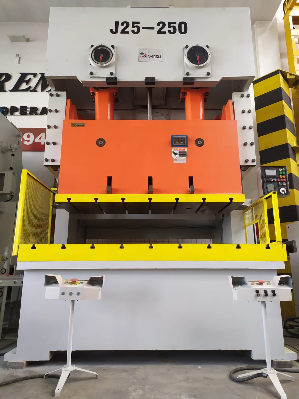VENDIDA - PRENSA EXCÊNTRICA FREIO/FRICÇÃO ERGON J25-250