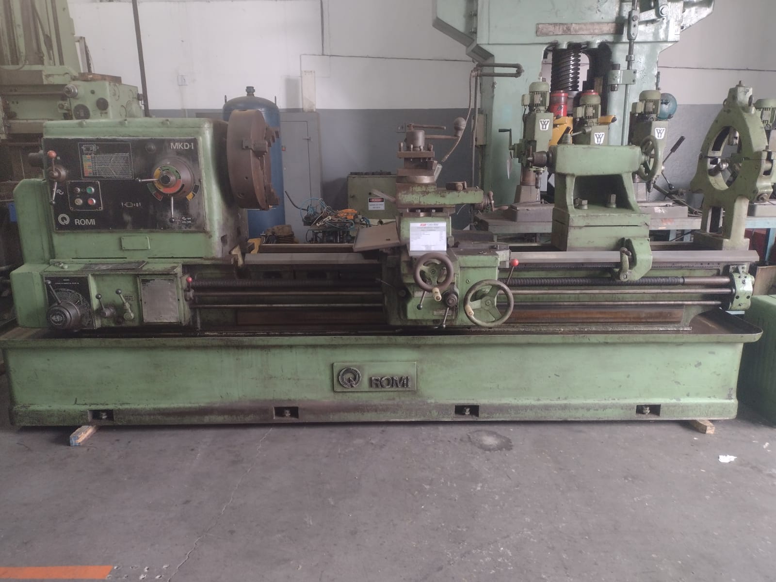 VENDIDO -- TORNO MECÂNICO ROMI MKD-I - 1000/1290 X 2000 MM