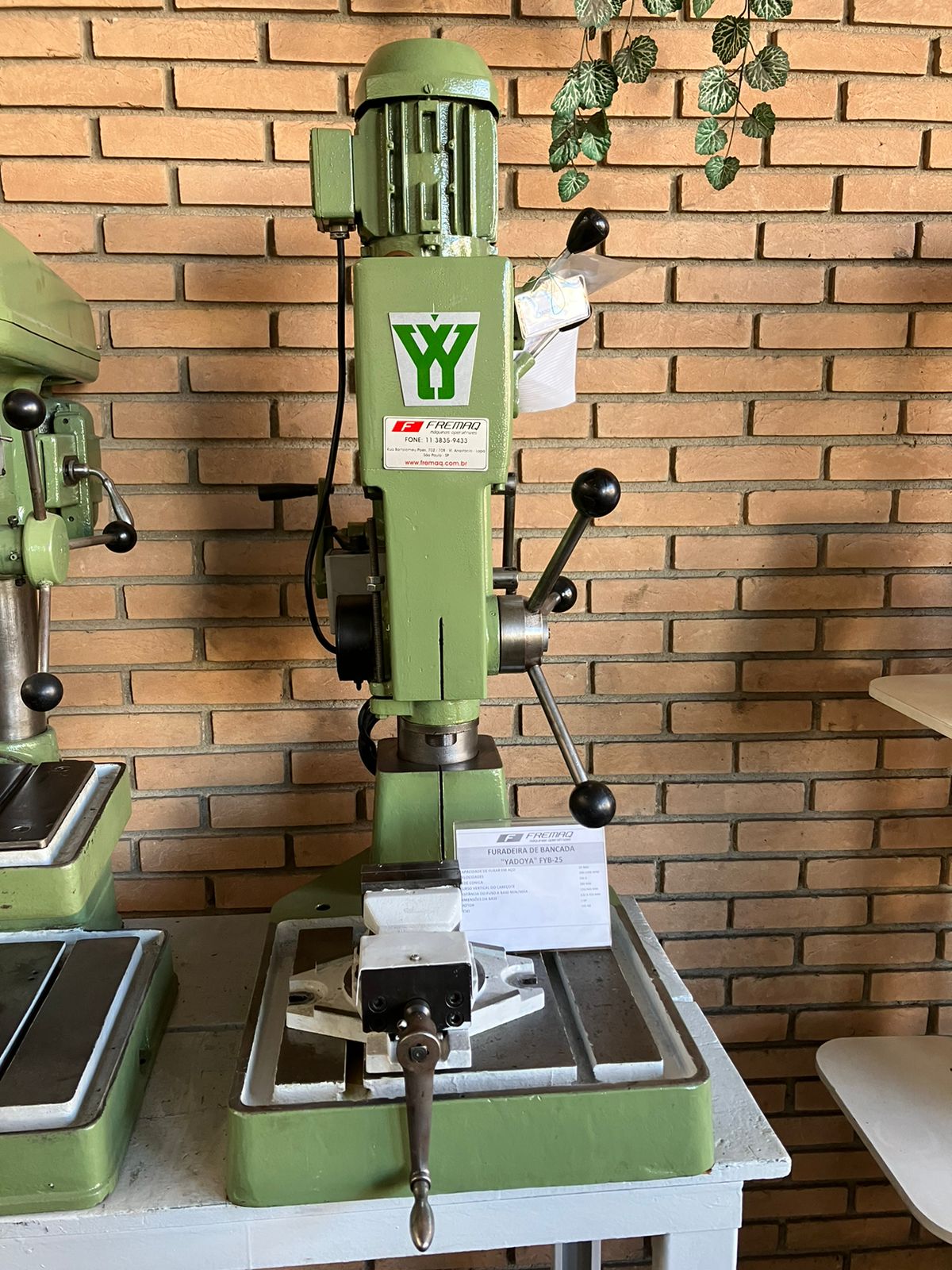 FURADEIRA DE BANCADA YADOYA FYB-25