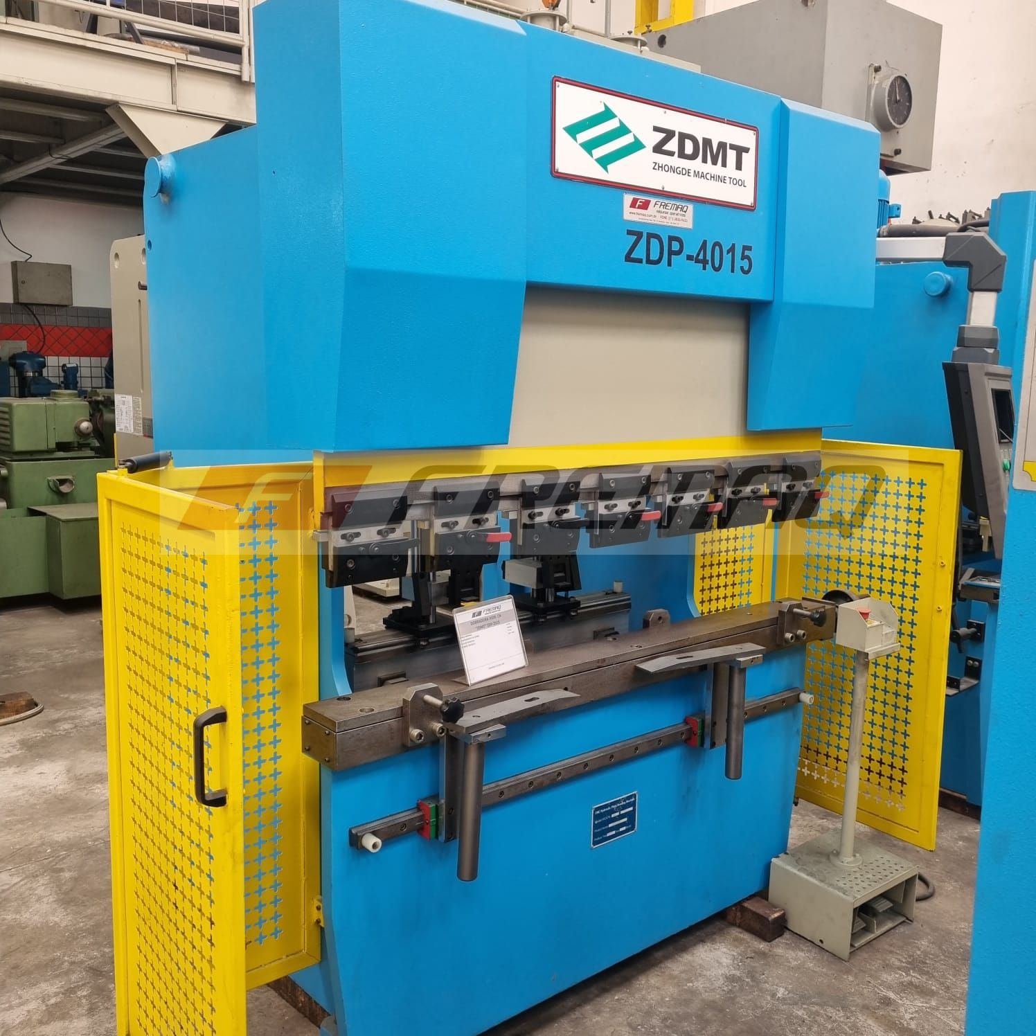 DOBRADEIRA HIDAULICA CN "ZDMT" ZDP-4015 - 40T X 1500 MM