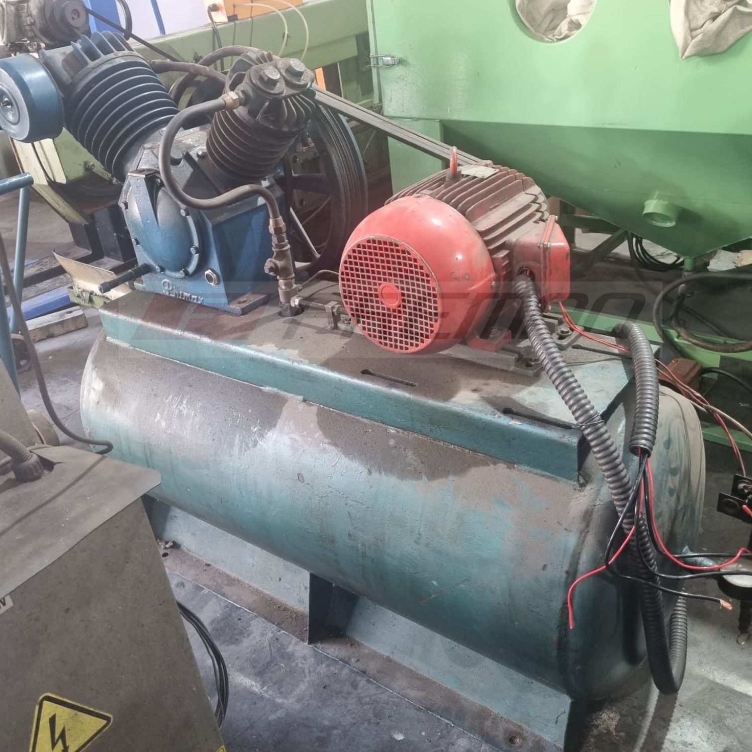 COMPRESSOR DE AR "PRIMAX" CLM 72 10CV