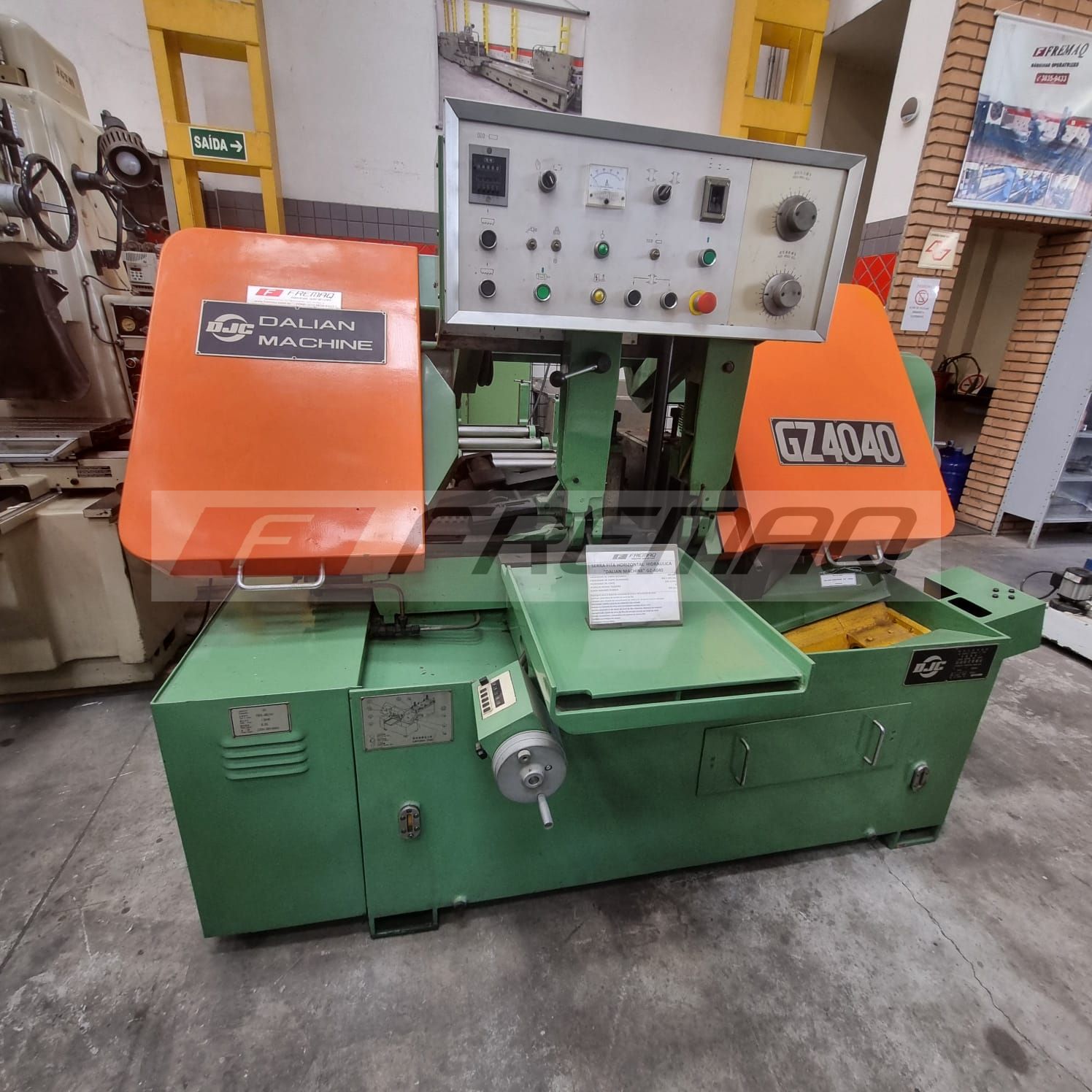 SERRA DE FITA HORIZONTAL AUTOMATICA DALIAN MACHINE GZ-4040 - NOVA
